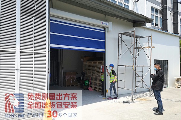 西朗门业快速门