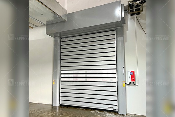 西朗门业快速门