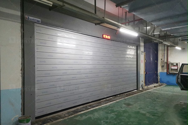 西朗门业快速门