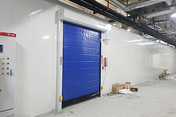 西朗门业保温快速门