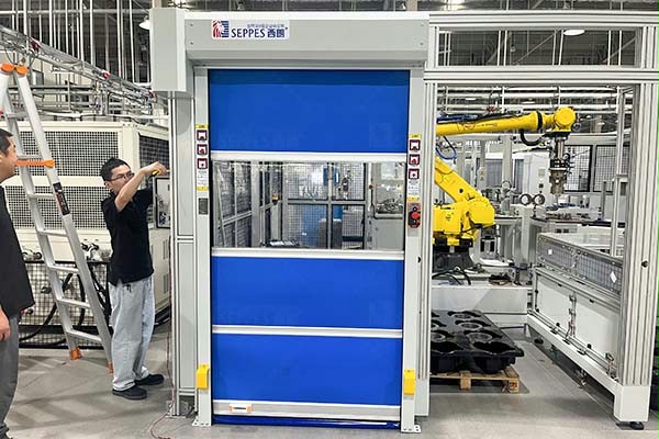 西朗门业快速门