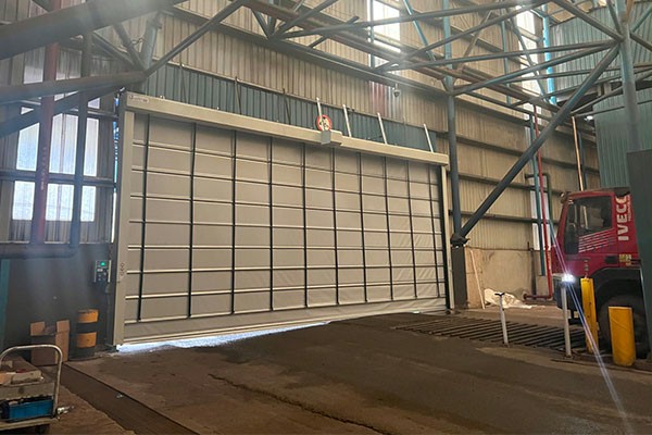 西朗门业堆积式快速门