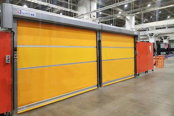 西朗门业防护快速门