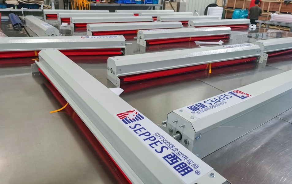 西朗门业快速门预组装门头