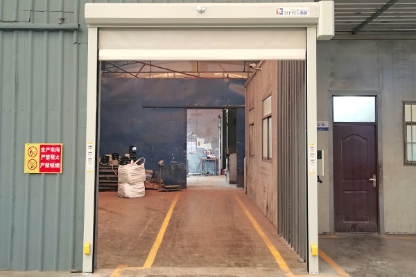 西朗门业快速门 西朗门业快速门