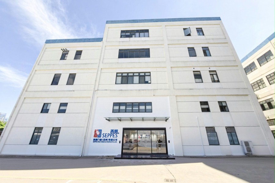 西朗门业（苏州）有限公司